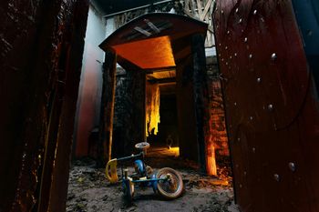 The house inside the room Corridor room | Freddy Nightmare escape room