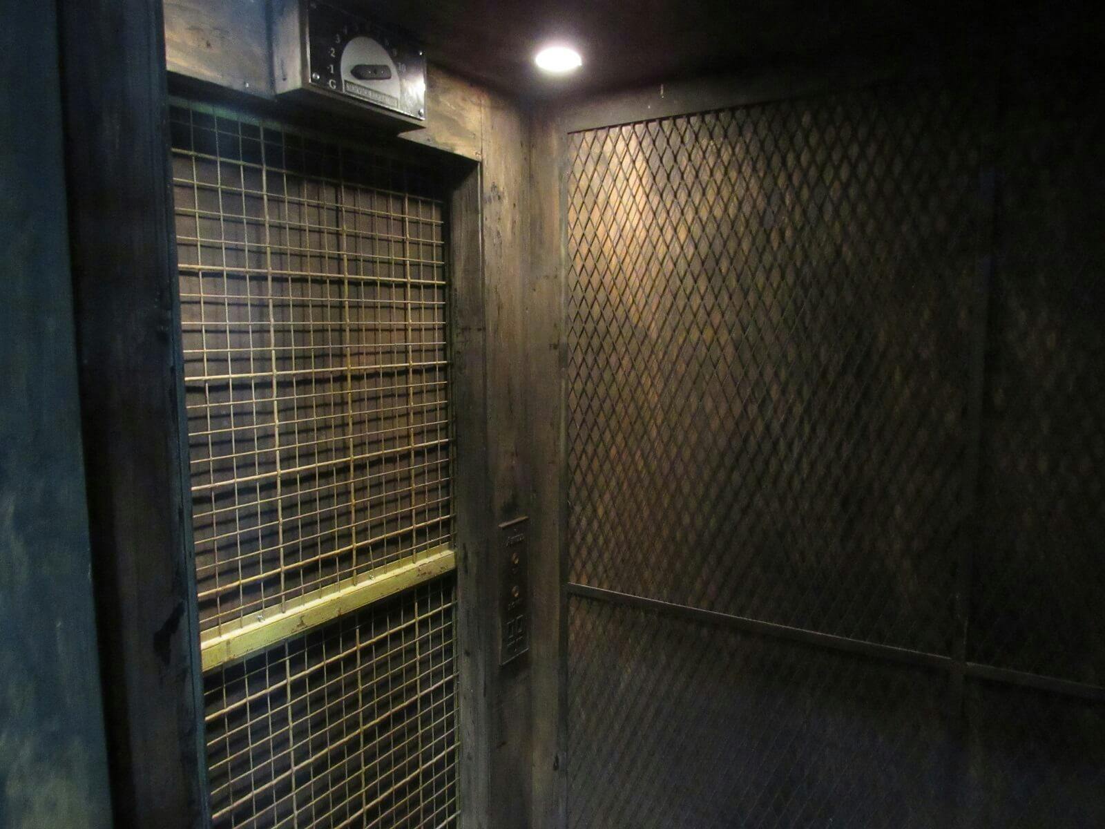 Escape room temple. Elevator Room Escape. Elevator Room Escape подсказки.